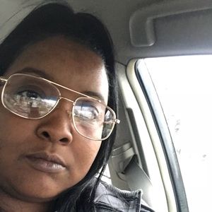 Meet your Posher, Eva